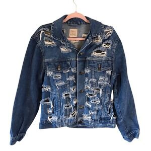 NWOT‎ Furst of a Kind Vintage Distressed Destroyed Denim Jacket SZ LARGE